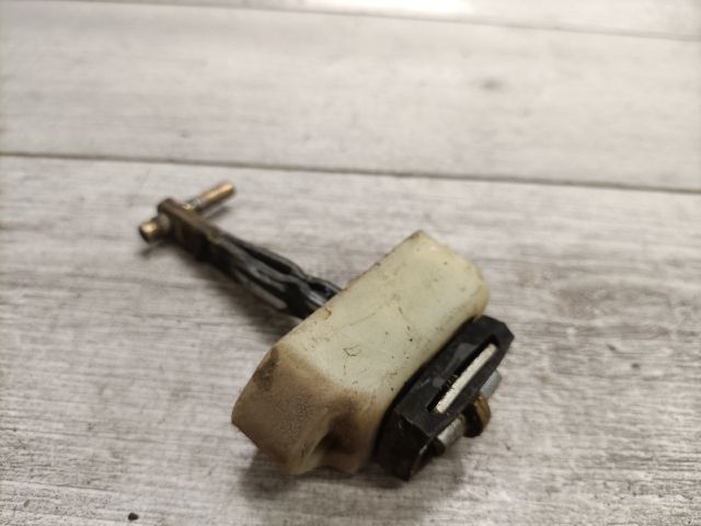 bontott SUZUKI SWIFT II Bal első Ajtóhatároló