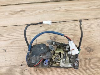 bontott SUZUKI SWIFT II Bal első Ajtózár