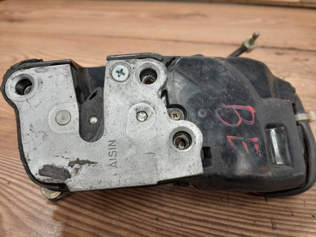 bontott SUZUKI SWIFT II Bal első Ajtózár