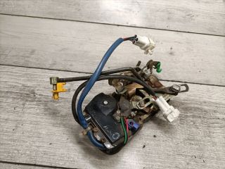 bontott SUZUKI SWIFT II Bal első Ajtózár