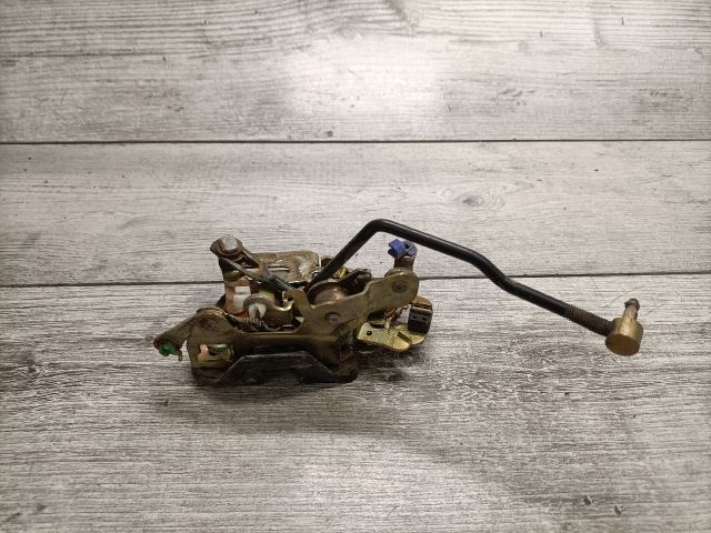 bontott SUZUKI SWIFT II Bal első Ajtózár