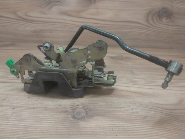 bontott SUZUKI SWIFT II Bal első Ajtózár