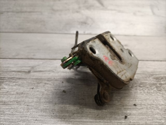 bontott SUZUKI SWIFT II Bal első Ajtózár