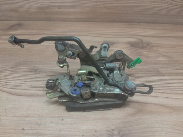 bontott SUZUKI SWIFT II Bal első Ajtózár