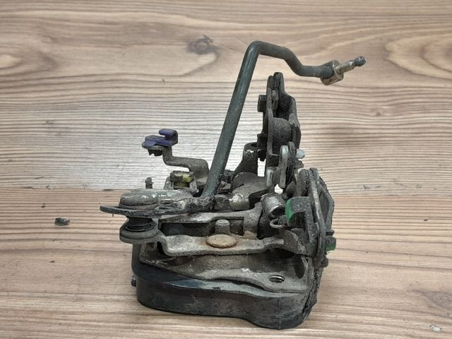 bontott SUZUKI SWIFT II Bal első Ajtózár