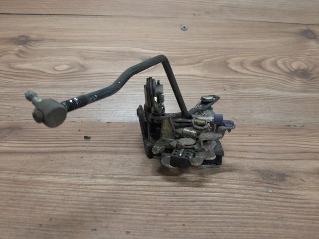 bontott SUZUKI SWIFT II Bal első Ajtózár