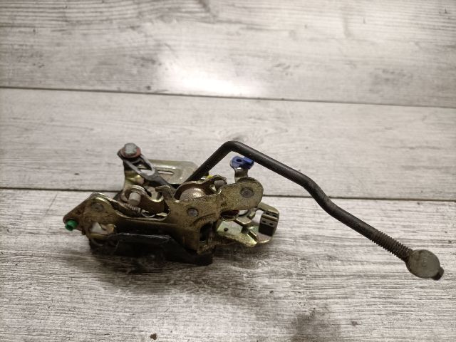 bontott SUZUKI SWIFT II Bal első Ajtózár