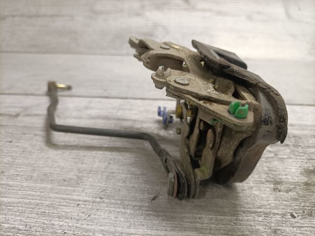 bontott SUZUKI SWIFT II Bal első Ajtózár