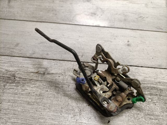 bontott SUZUKI SWIFT II Bal első Ajtózár