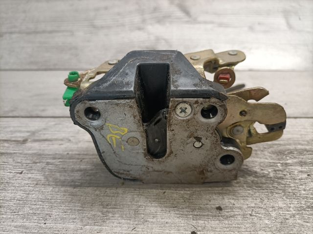 bontott SUZUKI SWIFT II Bal első Ajtózár