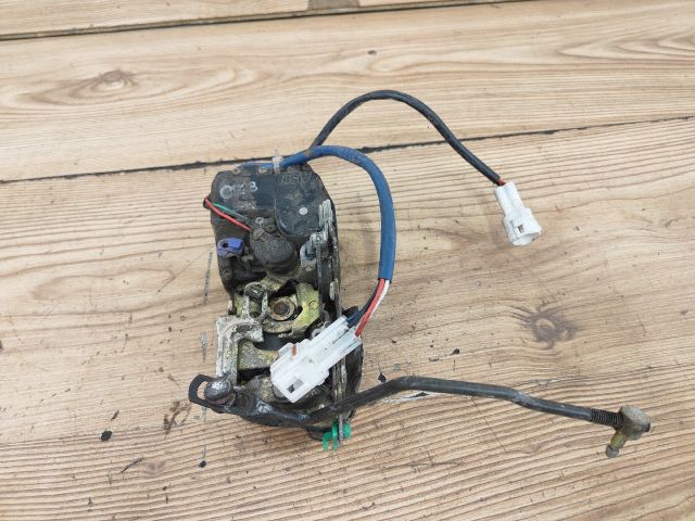 bontott SUZUKI SWIFT II Bal első Ajtózár