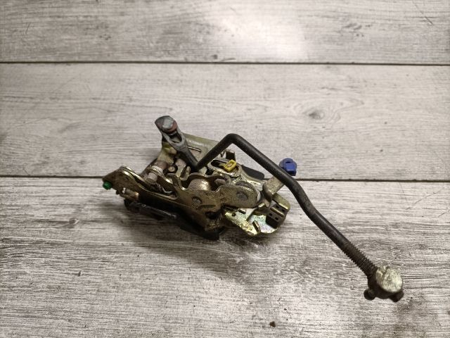 bontott SUZUKI SWIFT II Bal első Ajtózár