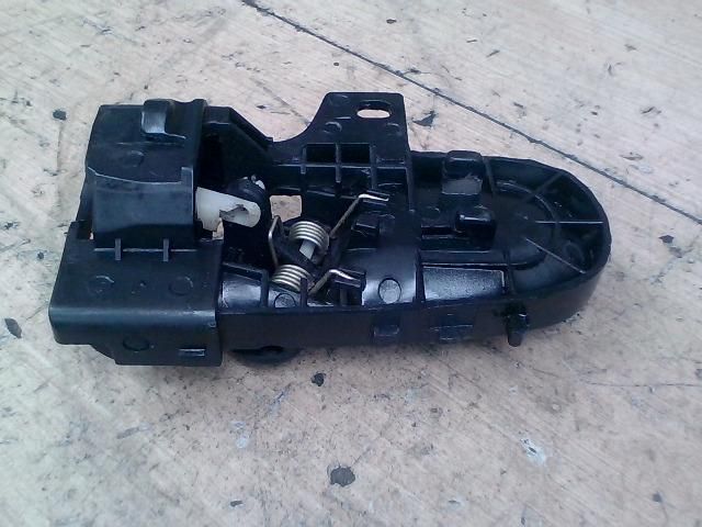 bontott SUZUKI SWIFT II Bal első Belső Kilincs