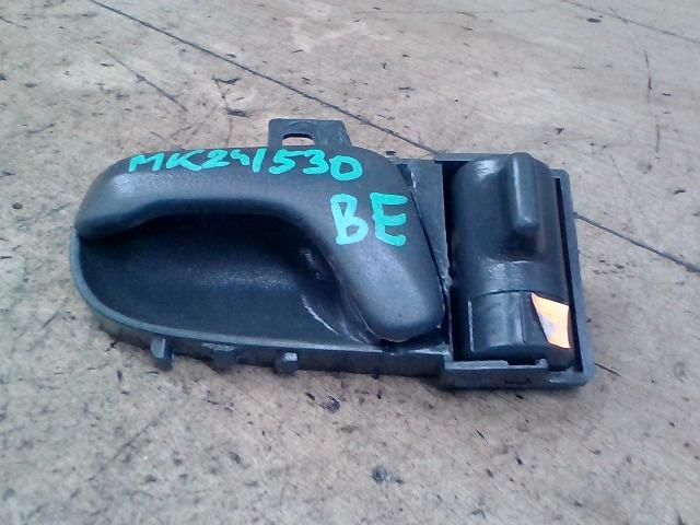 bontott SUZUKI SWIFT II Bal első Belső Kilincs