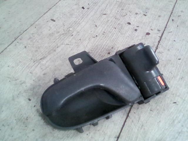 bontott SUZUKI SWIFT II Bal első Belső Kilincs