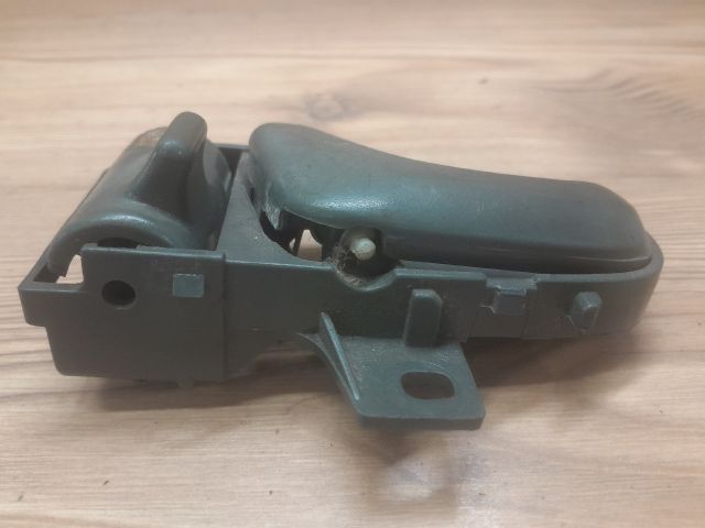 bontott SUZUKI SWIFT II Bal első Belső Kilincs