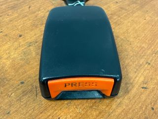 bontott SUZUKI SWIFT II Bal első Biztonsági Öv Csat