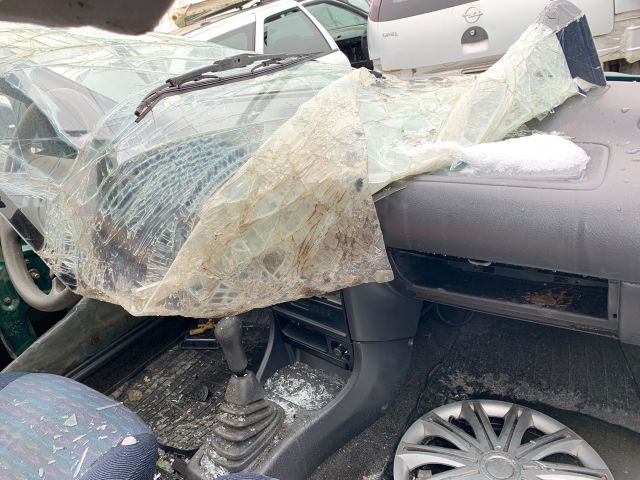 bontott SUZUKI SWIFT II Bal első Biztonsági Öv