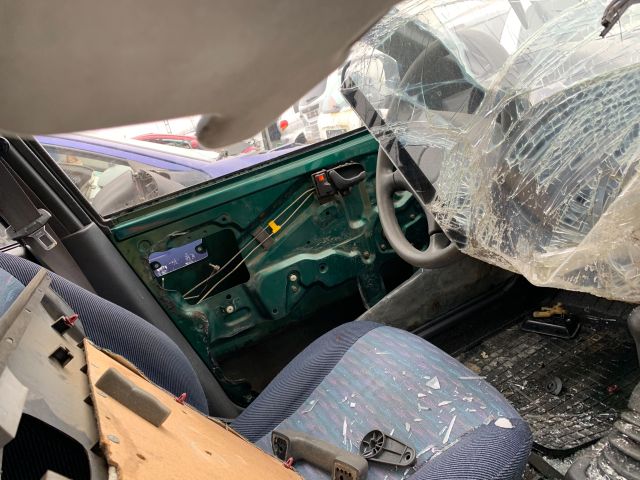 bontott SUZUKI SWIFT II Bal első Biztonsági Öv