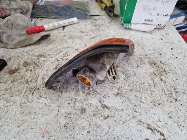 bontott SUZUKI SWIFT II Bal első Irányjelző