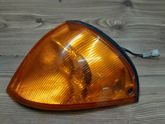 bontott SUZUKI SWIFT II Bal első Irányjelző