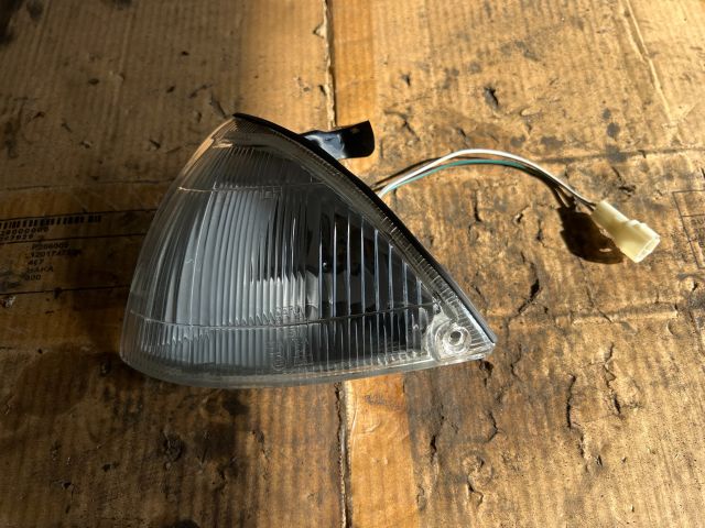 bontott SUZUKI SWIFT II Bal első Irányjelző