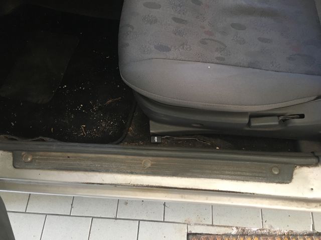 bontott SUZUKI SWIFT II Bal első Kilincs Bowden