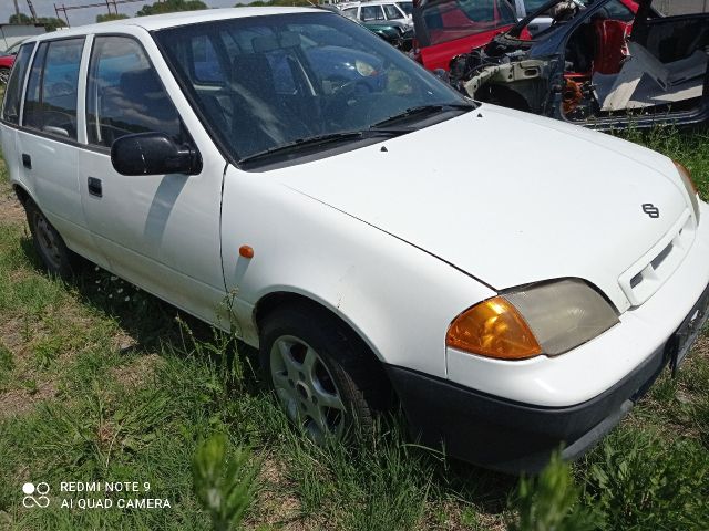 bontott SUZUKI SWIFT II Bal első Lámpabúra