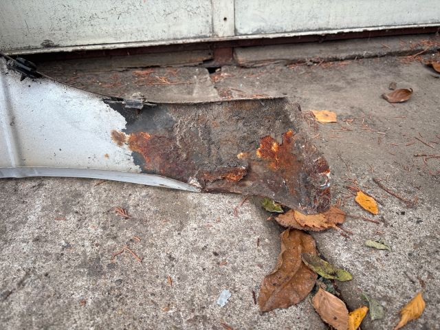 bontott SUZUKI SWIFT II Bal első Sárvédő