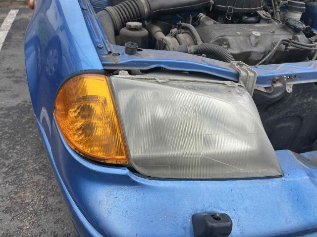 bontott SUZUKI SWIFT II Bal első Sárvédő