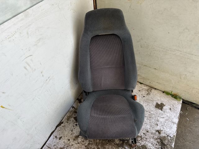 bontott SUZUKI SWIFT II Bal első Ülés