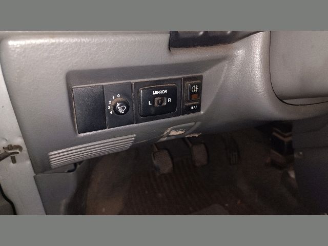 bontott SUZUKI SWIFT II Bal első Vízlehúzó Gumicsík