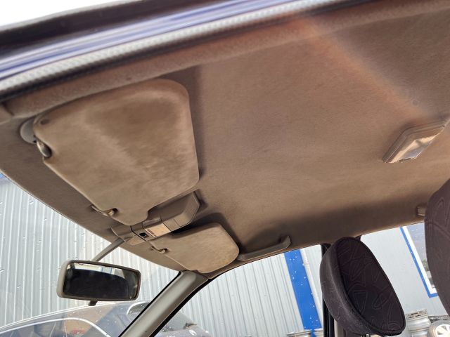 bontott SUZUKI SWIFT II Bal első Zsanér