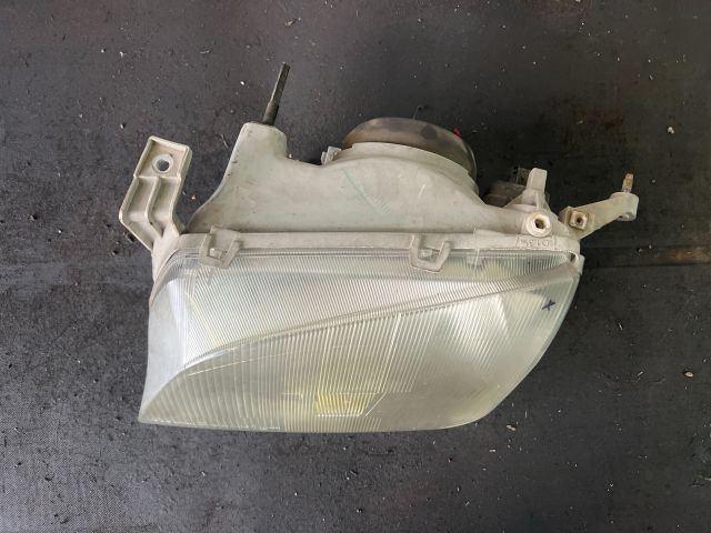 bontott SUZUKI SWIFT II Bal Fényszóró