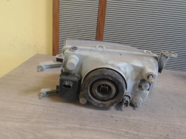 bontott SUZUKI SWIFT II Bal Fényszóró