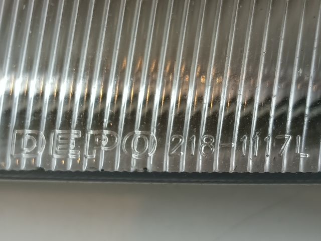 bontott SUZUKI SWIFT II Bal Fényszóró