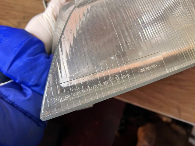 bontott SUZUKI SWIFT II Bal Fényszóró