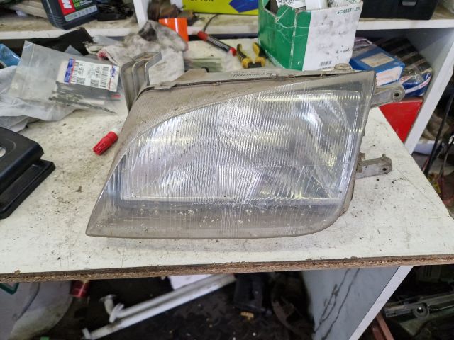 bontott SUZUKI SWIFT II Bal Fényszóró