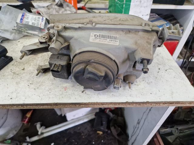 bontott SUZUKI SWIFT II Bal Fényszóró