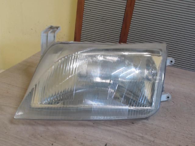 bontott SUZUKI SWIFT II Bal Fényszóró