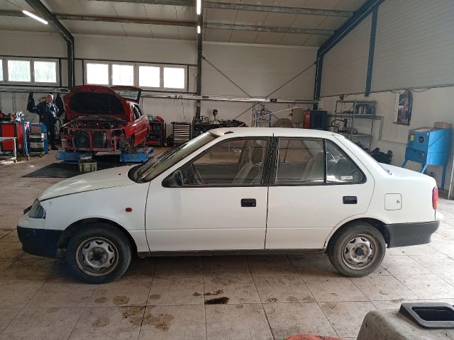 bontott SUZUKI SWIFT II Bal Fényszóró