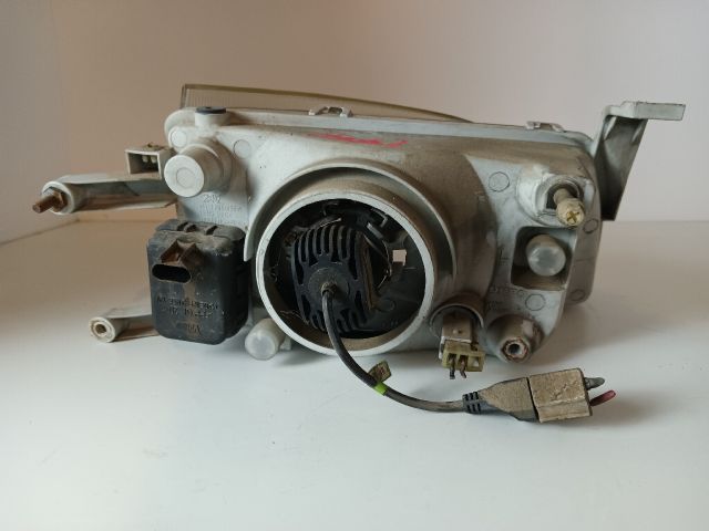 bontott SUZUKI SWIFT II Bal Fényszóró