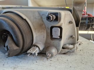 bontott SUZUKI SWIFT II Bal Fényszóró