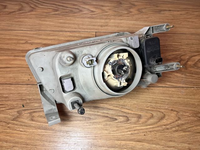 bontott SUZUKI SWIFT II Bal Fényszóró