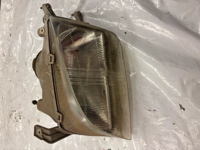 bontott SUZUKI SWIFT II Bal Fényszóró