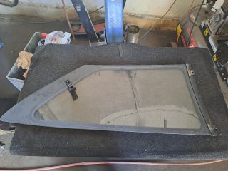 bontott SUZUKI SWIFT II Bal hátsó Ablak