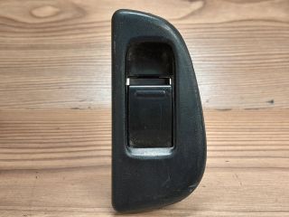 bontott SUZUKI SWIFT II Bal hátsó Ablakemelő Kapcsoló