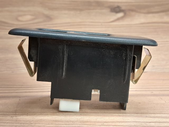 bontott SUZUKI SWIFT II Bal hátsó Ablakemelő Kapcsoló