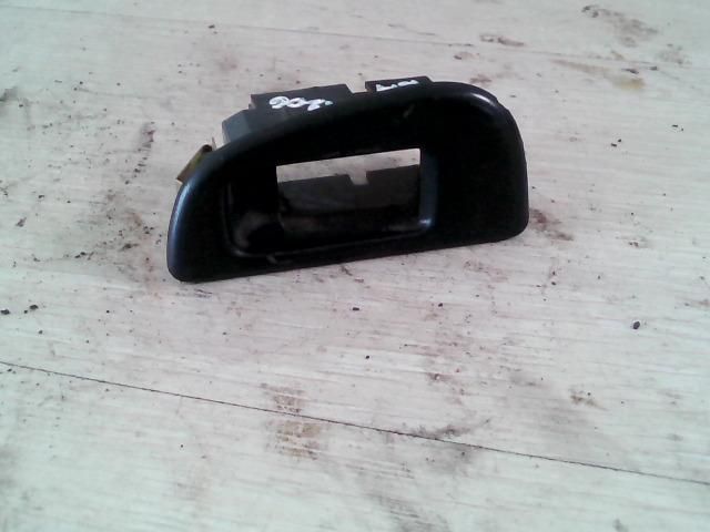 bontott SUZUKI SWIFT II Bal hátsó Ablakemelő Kapcsoló