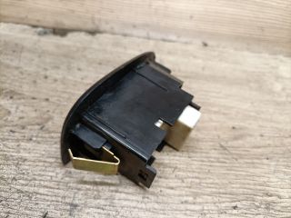 bontott SUZUKI SWIFT II Bal hátsó Ablakemelő Kapcsoló